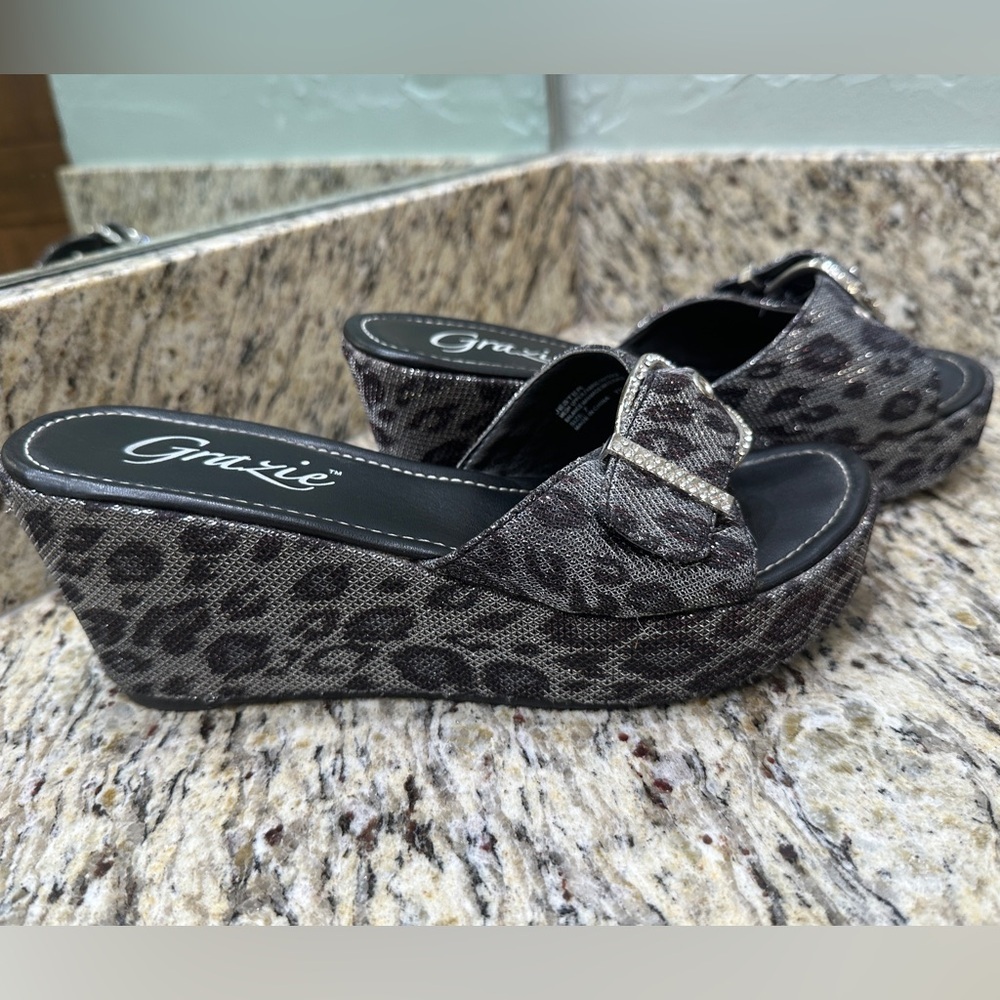 Grazie Gray Leopard Print Wedge Sandals